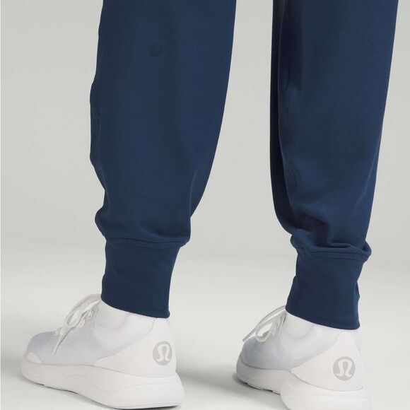 Lululemon Ready to Rulu jogger - Picture 5 of 16